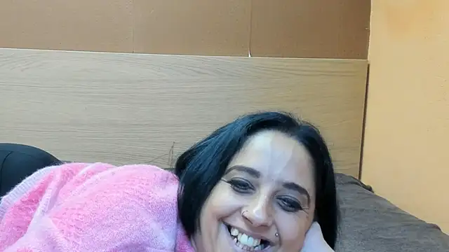 Snapshot of PinkyTwerkyX chatting on 10.16.25 PinkyTwerkyX online show from 10.16.25