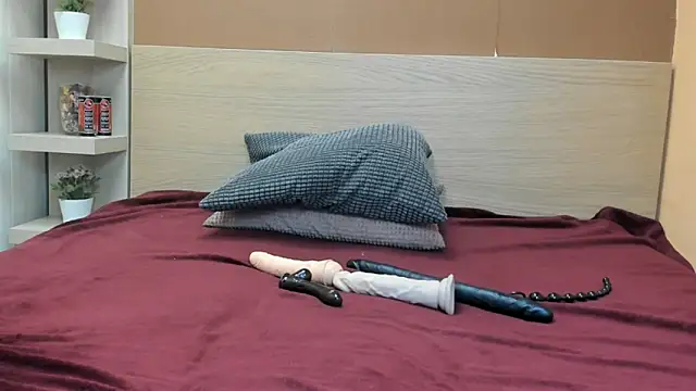 PinkyTwerkyX online show from 12.03.25