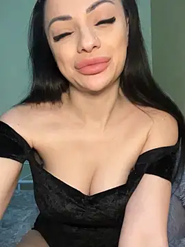 Snapshot of Layana_Ro chatting on 02.21.26 Layana Ro online show from 02.21.26