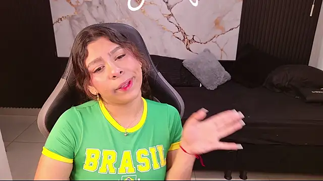 Sophie19   online show from 03.05.26