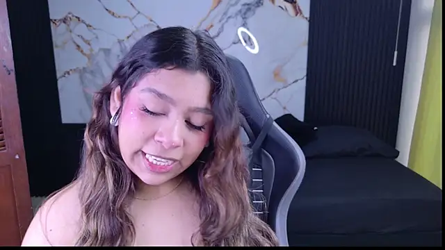 Sophie19   online show from 03.31.26