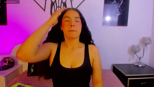 Snapshot of antonella_as chatting on 02.28.26 antonella as online show from 02.28.26