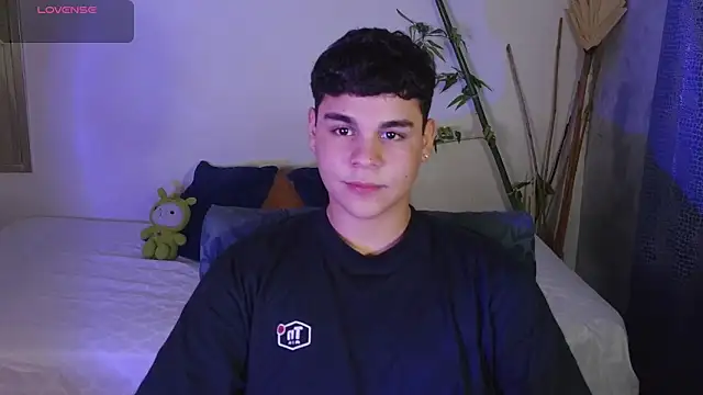 eithan jonnes online show from 02.20.26