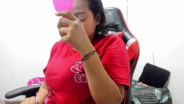 QueenNyxx online show from 04.24.26