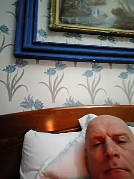 Snapshot of sk8brd_snwbrd_no_snitch chatting on 03.04.26 sk8brd snwbrd no snitch online show from 03.04.26