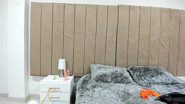 Snapshot of valery_slim18 chatting on 02.16.26 valery slim18 online show from 02.16.26