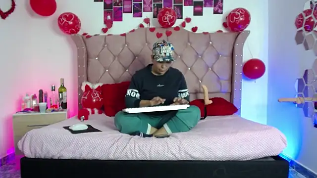 Snapshot of nat_evans8 chatting on 02.17.26 nat evans8 online show from 02.17.26