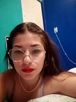 Snapshot of Luna33- chatting on 02.15.26 Luna33- online show from 02.15.26