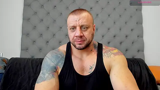 Snapshot of Samson_Legend chatting on 12.15.25 Samson Legend online show from 12.15.25