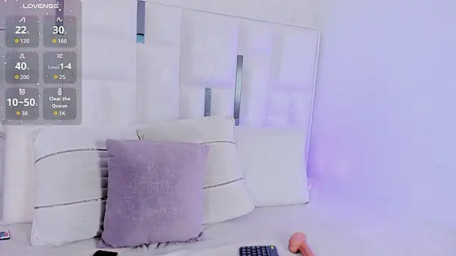 Snapshot of Nylaharris chatting on 02.25.26 Nylaharris online show from 02.25.26