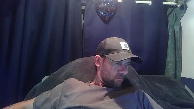 Snapshot of CharmedMoment62 chatting on 03.01.26 CharmedMoment62 online show from 03.01.26