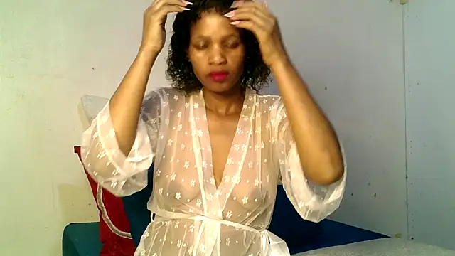 Snapshot of Mabelle_Eveline chatting on 04.04.26 Mabelle Eveline online show from 04.04.26