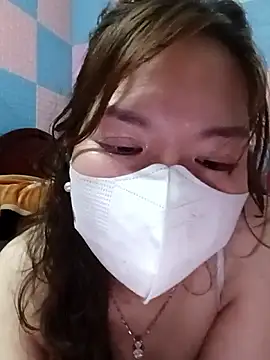 Snapshot of Trang26 chatting on 02.22.26 Trang26 online show from 02.22.26