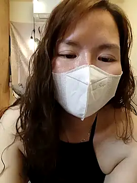 Snapshot of Trang26 chatting on 02.24.26 Trang26 online show from 02.24.26