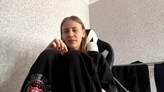 Sweety Burger online show from 02.25.26