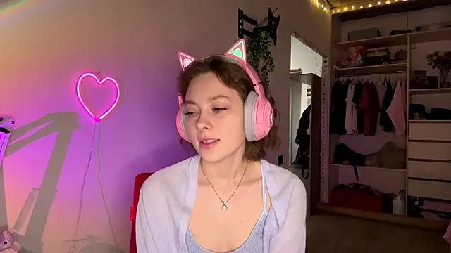 Snapshot of SlunkRear chatting on 03.01.26 SlunkRear online show from 03.01.26