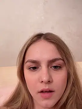 Snapshot of lillit_vivit chatting on 02.19.26 lillit vivit online show from 02.19.26