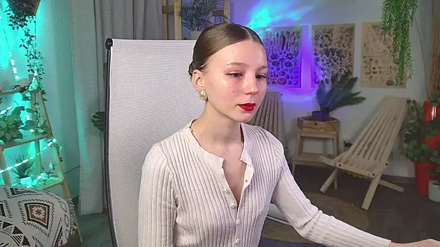 ElliFrankenweenie online show from 04.12.26