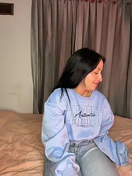 Snapshot of _Mia_kiss_ chatting on 02.15.26 Mia kiss online show from 02.15.26