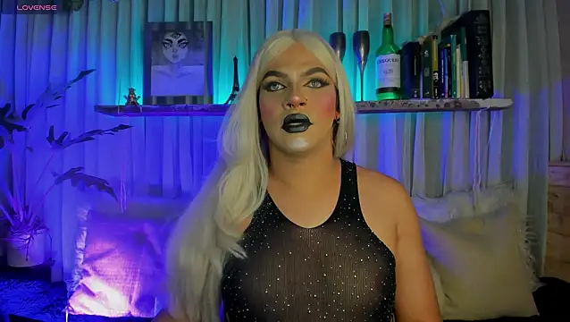 Snapshot of Miss-liaa chatting on 02.12.26 Miss-liaa online show from 02.12.26