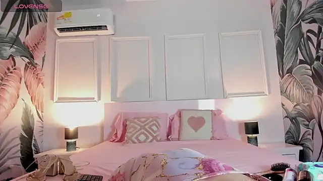 Snapshot of Hada_Magica chatting on 02.19.26 Hada Magica online show from 02.19.26