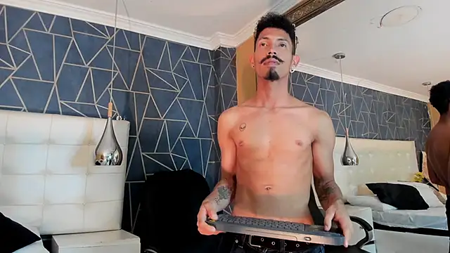 NoaahTylor online show from 03.28.26