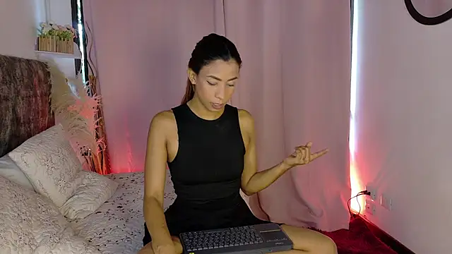 Snapshot of MelanyStone_ chatting on 02.12.26 MelanyStone online show from 02.12.26