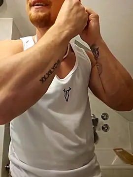 Snapshot of EddyRise- chatting on 02.25.26 EddyRise- online show from 02.25.26