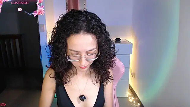 Alexia--27 online show from 02.22.26