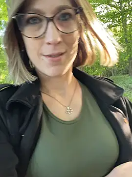 blondie-27 online show from 04.24.26