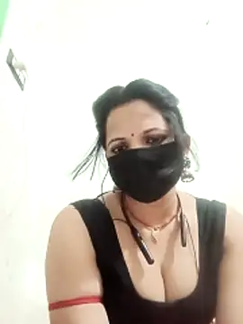 karishma Bhabhi online show from 04.15.26