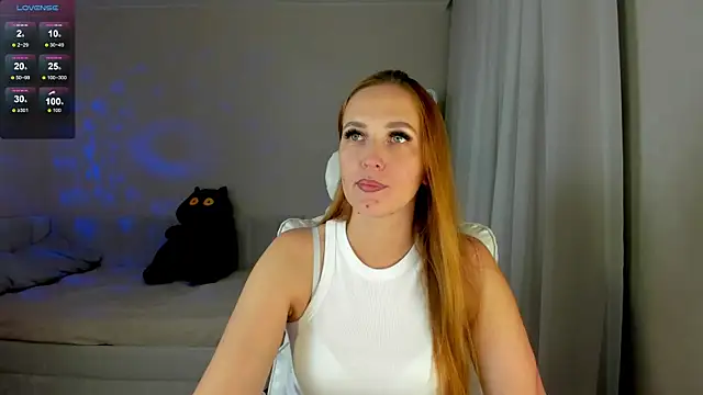 Snapshot of she_wolf chatting on 06.25.26 she wolf online show from 06.25.26