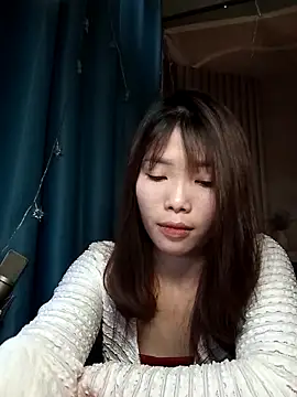 Snapshot of Girl-crazy1 chatting on 04.06.26 Girl-crazy1 online show from 04.06.26