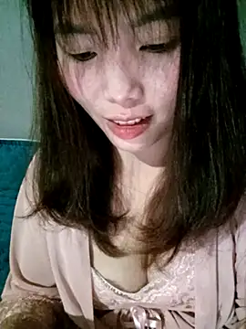 Snapshot of Girl-crazy1 chatting on 04.08.26 Girl-crazy1 online show from 04.08.26