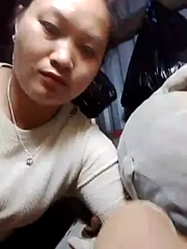 Snapshot of bany-lee chatting on 05.15.26 bany-lee online show from 05.15.26