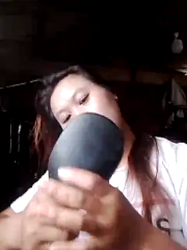 Snapshot of bany-lee chatting on 06.21.26 bany-lee online show from 06.21.26