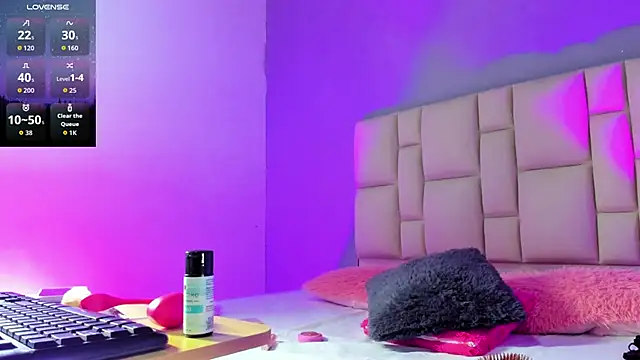 Snapshot of Zaphiro__Sky chatting on 03.02.26 Zaphiro Sky online show from 03.02.26