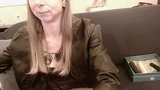 Snapshot of Sexwestworld chatting on 04.17.26 Sexwestworld online show from 04.17.26