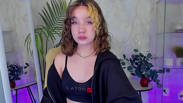 Snapshot of GiaRicco chatting on 02.13.26 GiaRicco online show from 02.13.26