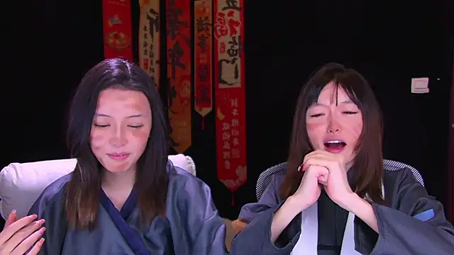 Snapshot of Wik-yibao chatting on 02.28.26 Wik-yibao online show from 02.28.26