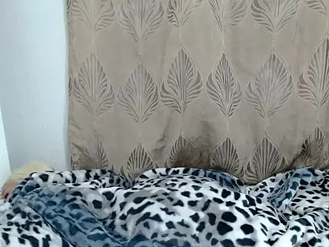 Snapshot of BootyCaramelxx chatting on 02.14.26 BootyCaramelxx online show from 02.14.26