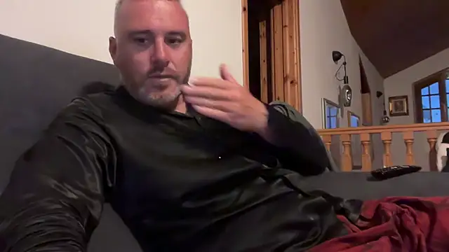 marcovik1 online show from 05.13.26