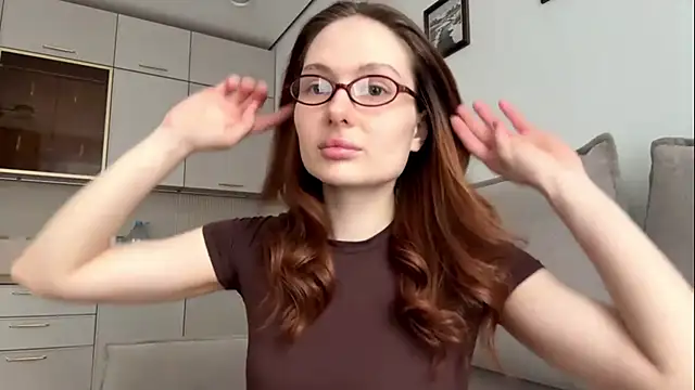 Snapshot of NyxaraBloom chatting on 02.16.26 NyxaraBloom online show from 02.16.26