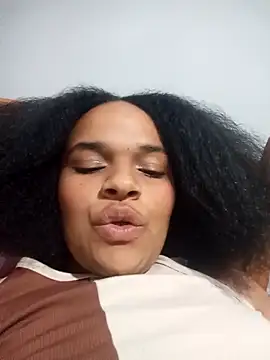 Snapshot of sexygirlatin chatting on 02.25.26 sexygirlatin online show from 02.25.26