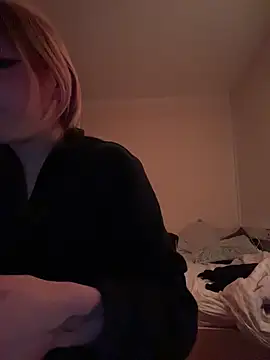 Milli-Kiss online show from 02.19.26