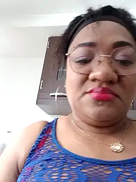 honey-suckle online show from 02.23.26