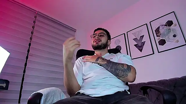 Snapshot of ethan_grace chatting on 02.17.26 ethan grace online show from 02.17.26