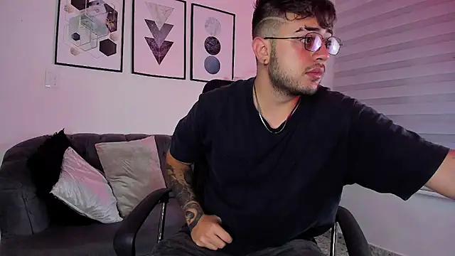 Snapshot of ethan_grace chatting on 02.28.26 ethan grace online show from 02.28.26