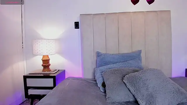 MissMilf  online show from 04.18.26