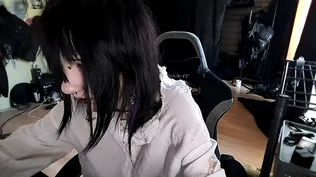 Snapshot of Shempert_ghot chatting on 02.18.26 Shempert ghot online show from 02.18.26